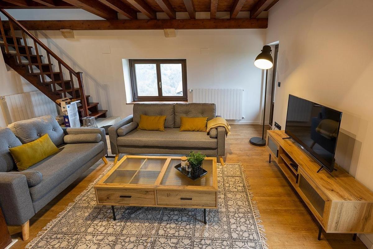 Arbela Apartamentuak Aia Eksteriør bilde